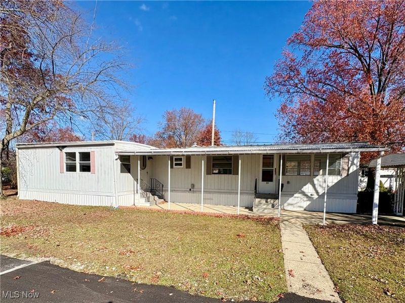 20 Van Ess Drive, Olmsted Falls, OH 44138 Photo 1