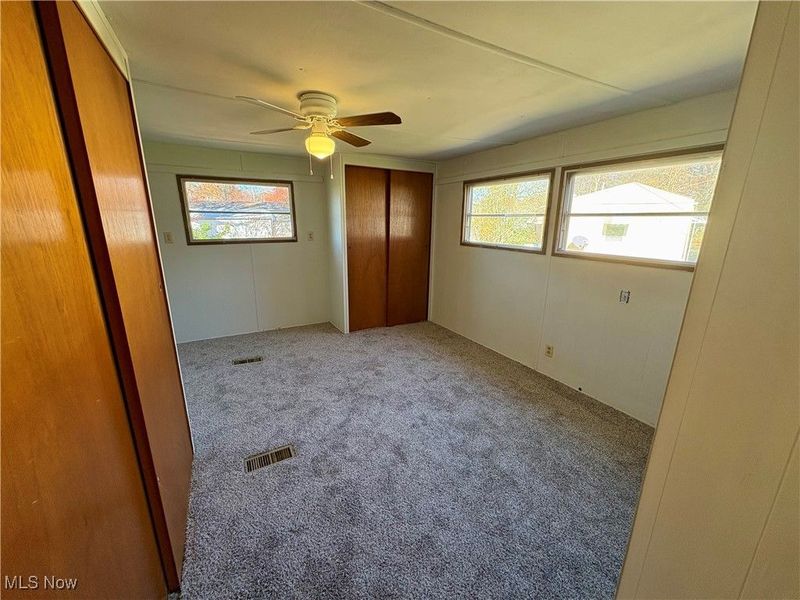 20 Van Ess Drive, Olmsted Falls, OH 44138 Photo 16