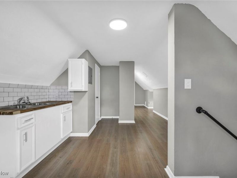 3610 E 140th Street, Cleveland, OH 44120 Photo 47