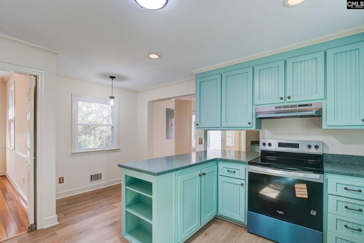 42 Brookwood Road  Photo 21