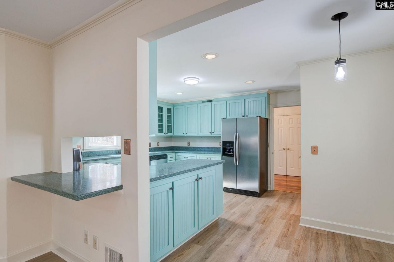 42 Brookwood Road  Photo 22