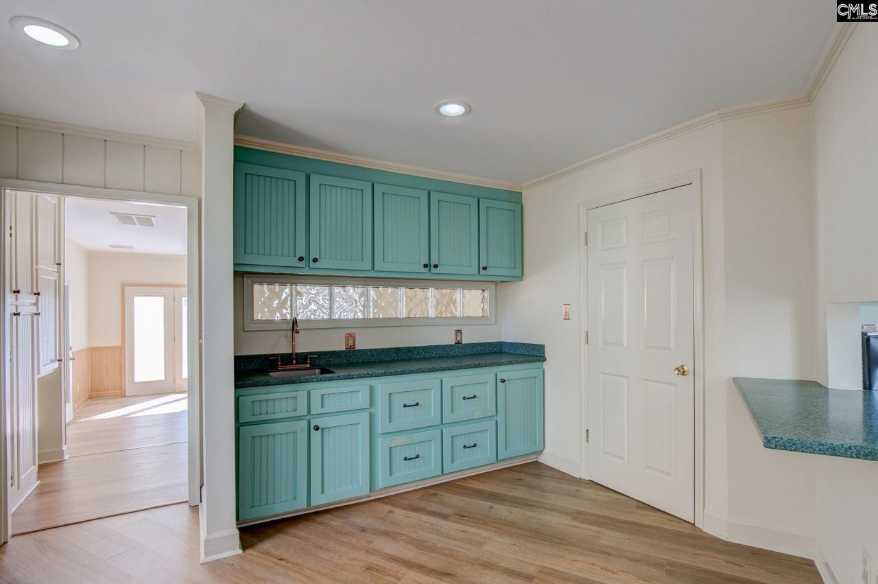 42 Brookwood Road  Photo 23