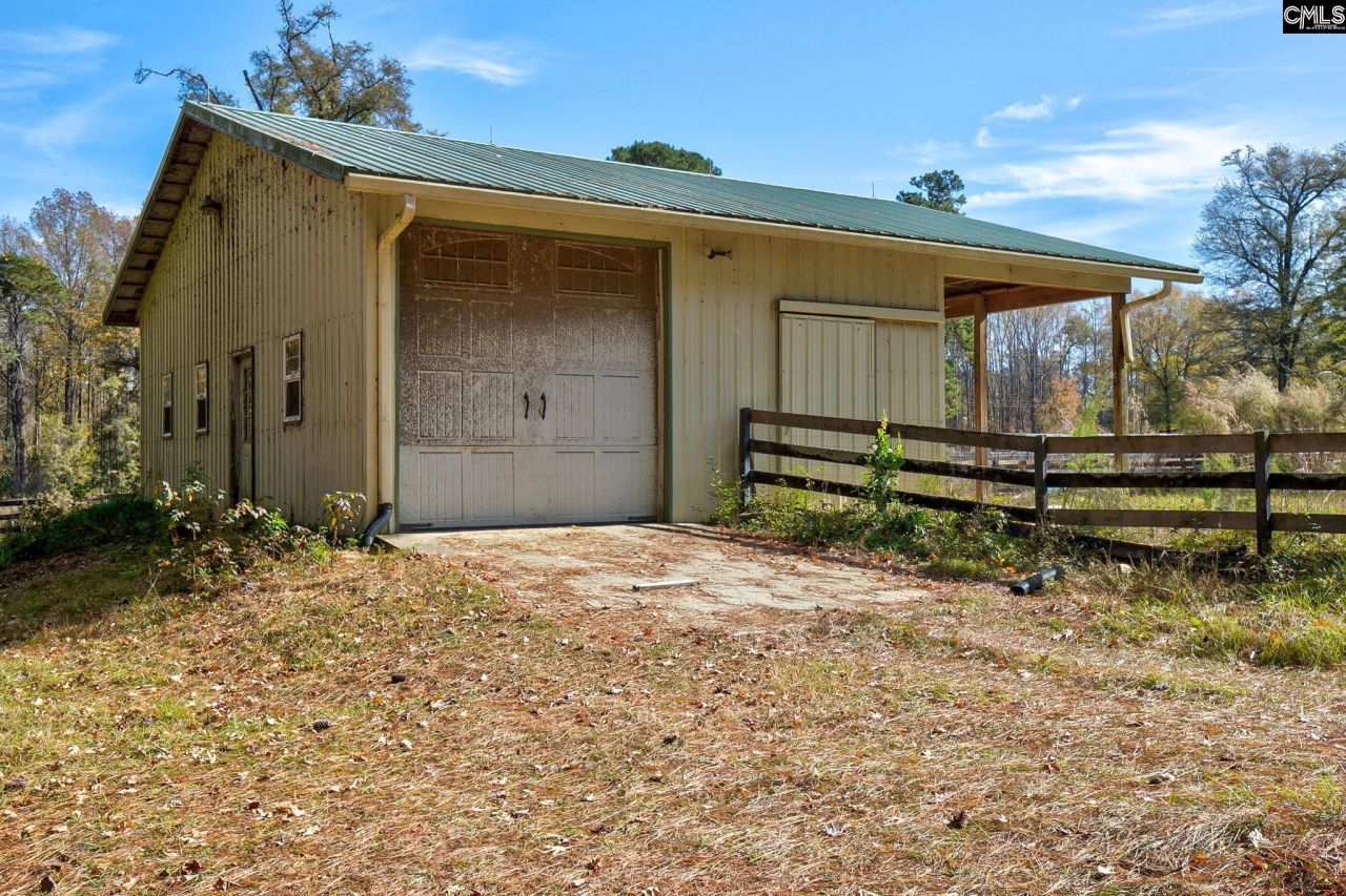 42 Brookwood Road  Photo 50