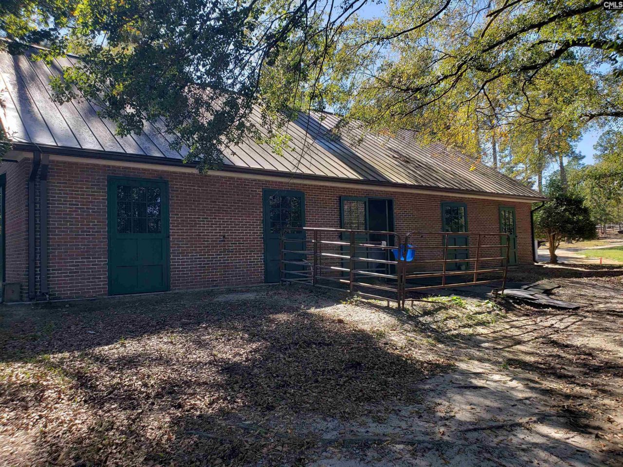 42 Brookwood Road  Photo 54