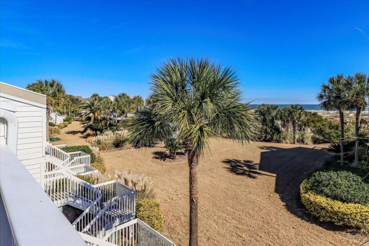 64 Beach Club Villas Photo 10