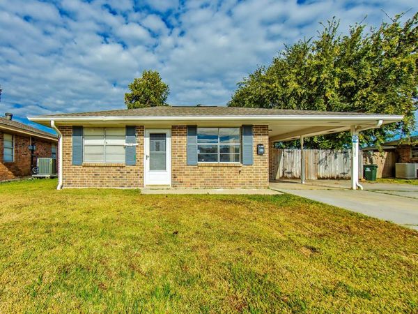515 Harding Dr, Houma, LA 70364