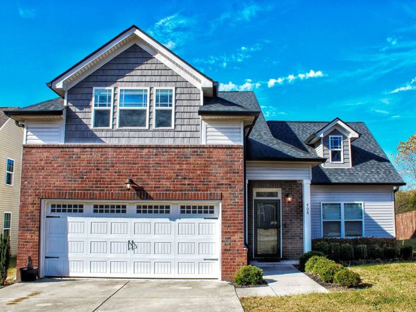 408 Barbaro Ct, Burns, TN 37029