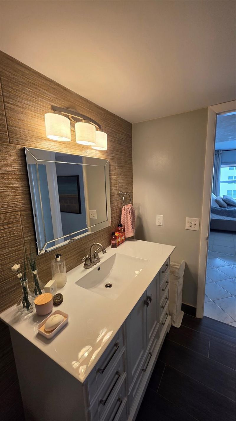 3850 Galt Ocean Drive, Unit 1008, Fort Lauderdale, FL 33308 Photo