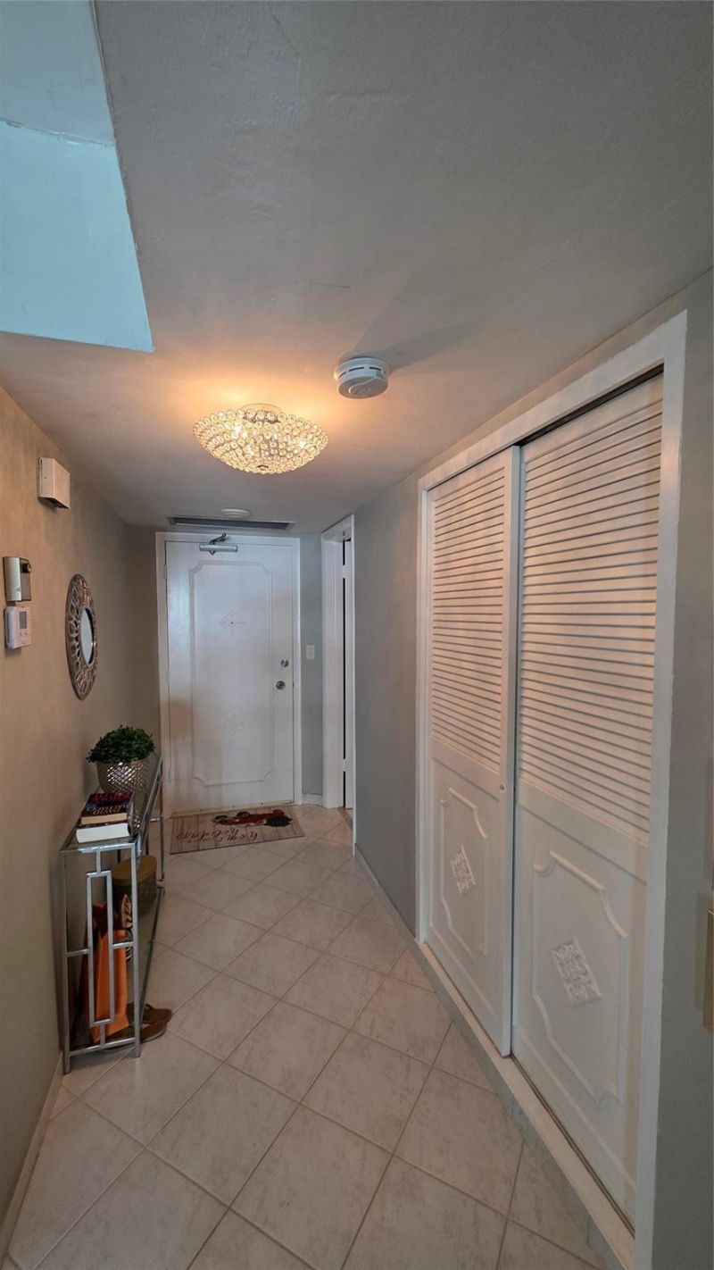 3850 Galt Ocean Drive, Unit 1008, Fort Lauderdale, FL 33308 Photo