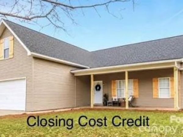 201 Tarrington Drive, Statesville, NC 28625