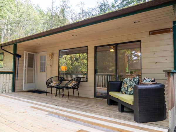 37150 Schooner Way, Pender Island, BC V0N 2M2