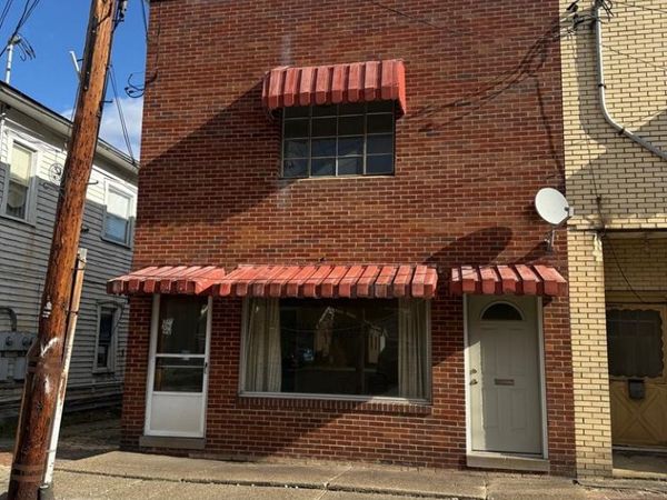 211 Diamond Street, Sistersville, WV 26175