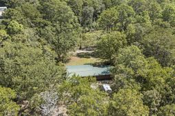 121 Coral Court photo 4