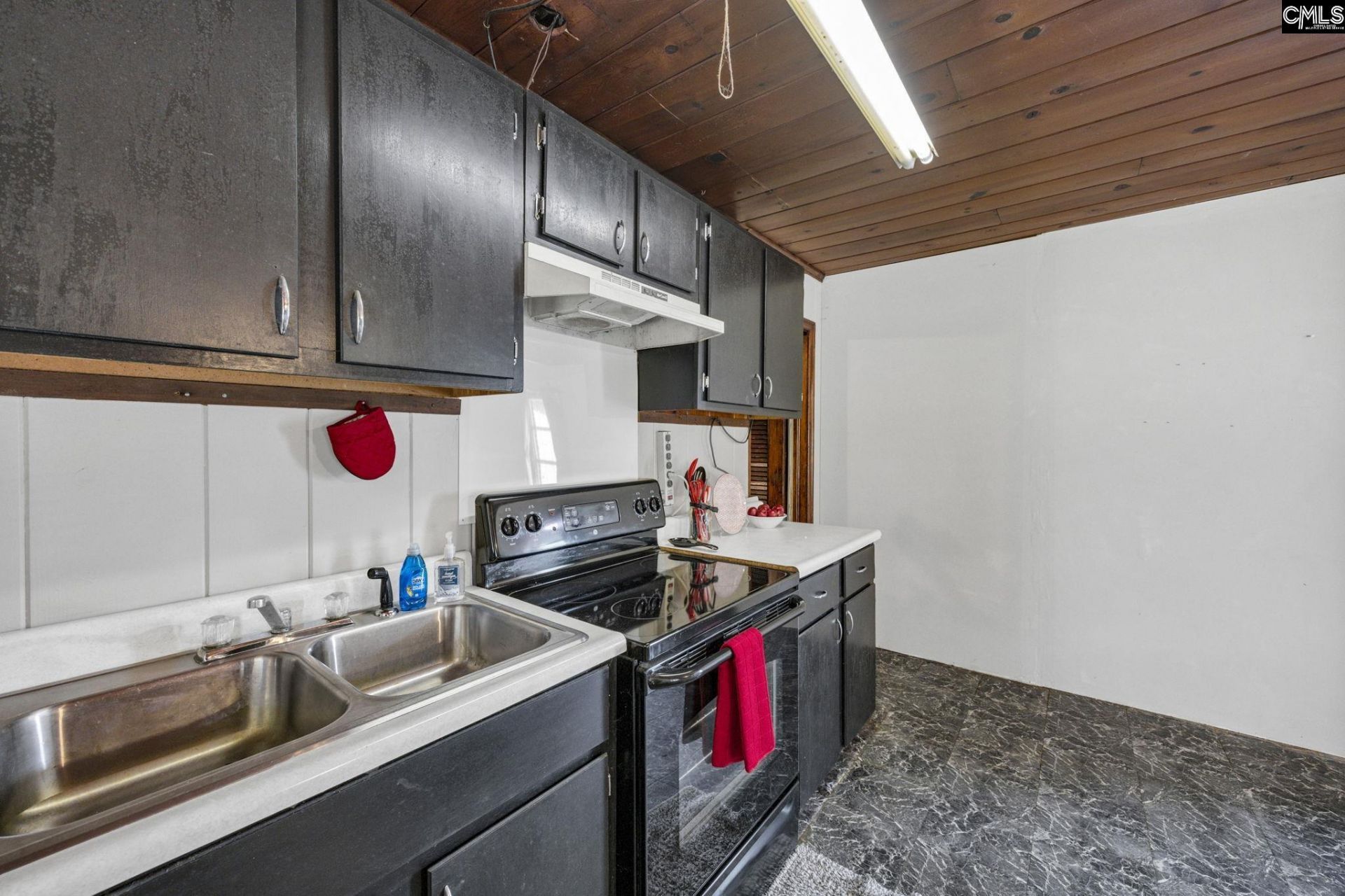 121 Coral Court Photo 31