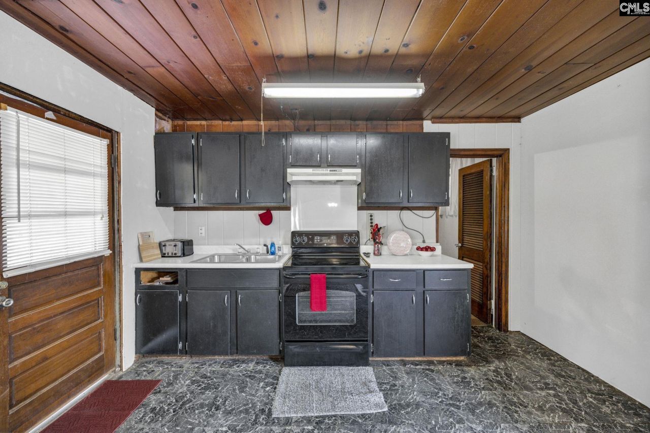 121 Coral Court Photo 31