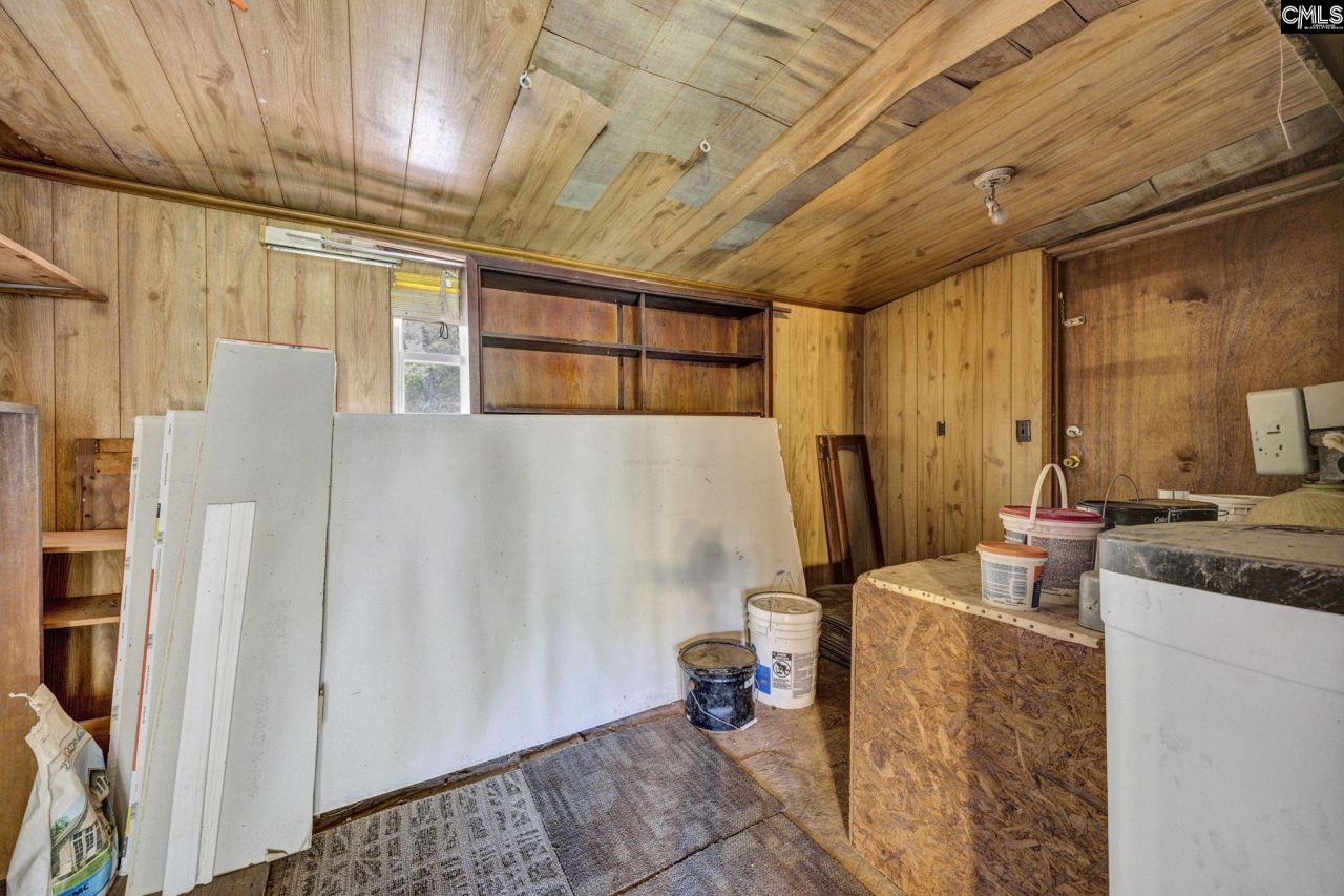 121 Coral Court Photo 34