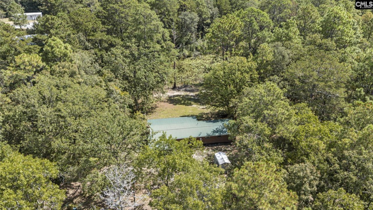 121 Coral Court Photo 4