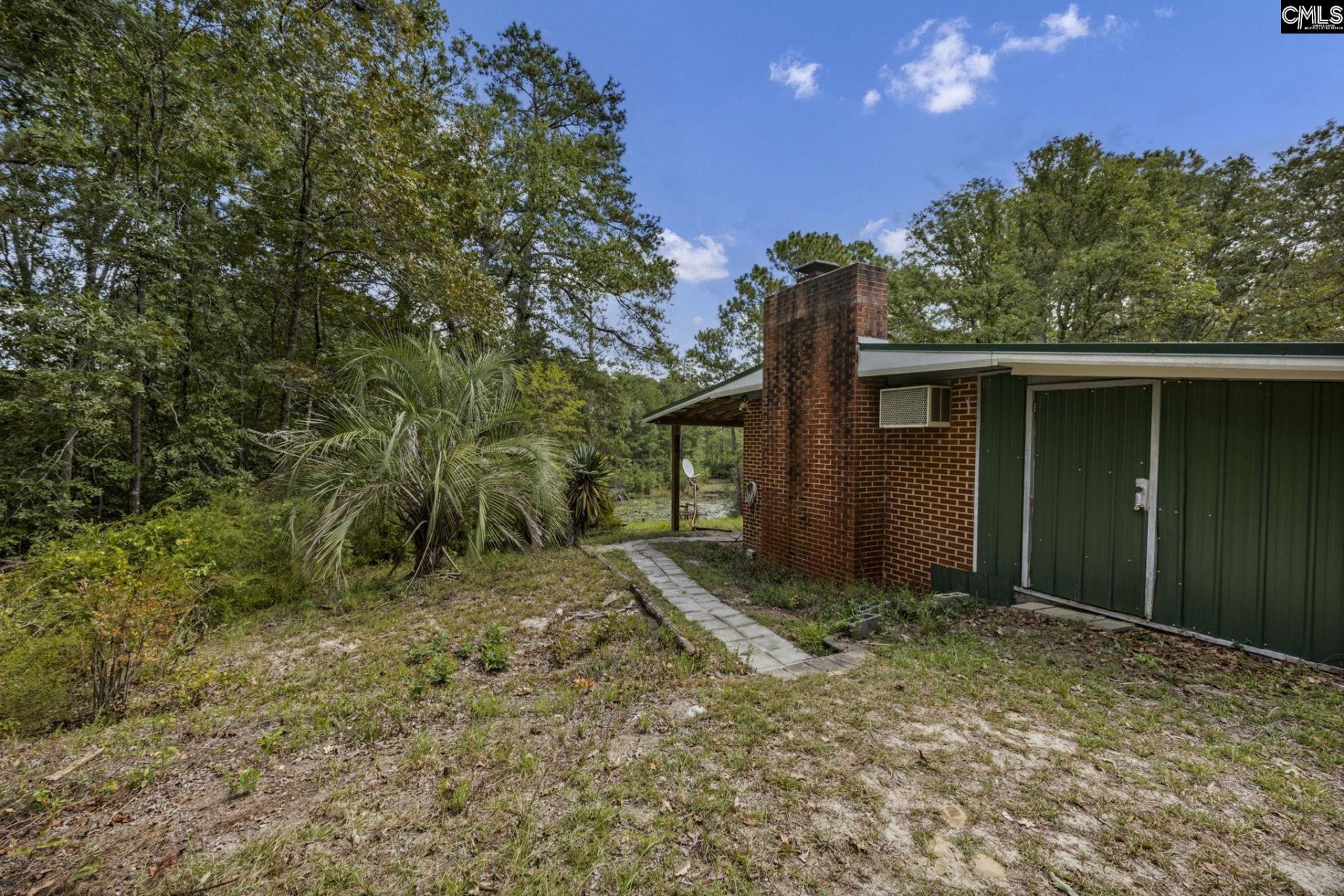 121 Coral Court Photo 43