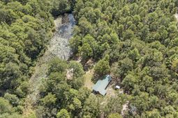 121 Coral Court photo 4