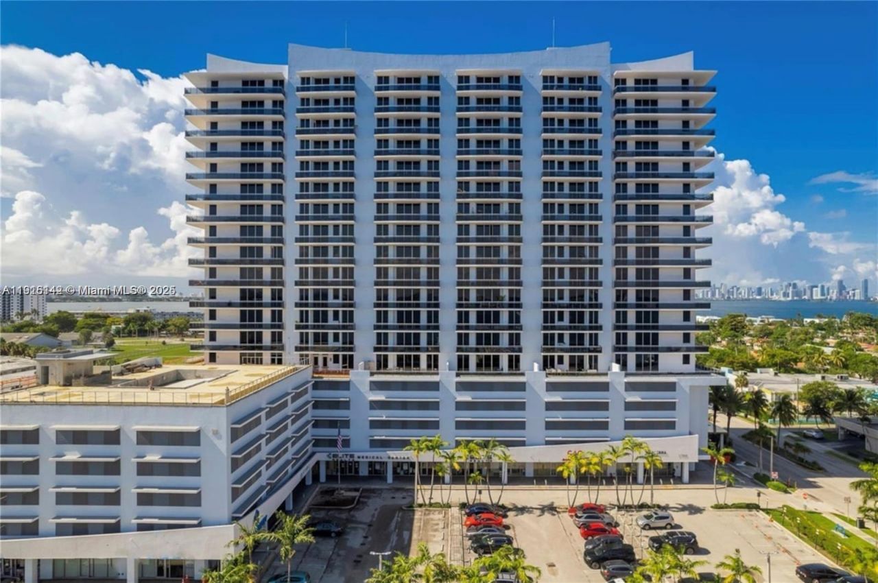 7901 Hispanola Ave, Unit 2010, North Bay Village, FL 33141 Photo