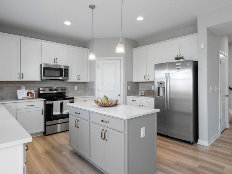 7393 McQueen Drive NW, Pickerington, OH 43147 Photo 12