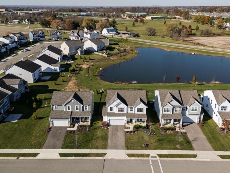 7393 McQueen Drive NW, Pickerington, OH 43147 Photo 3