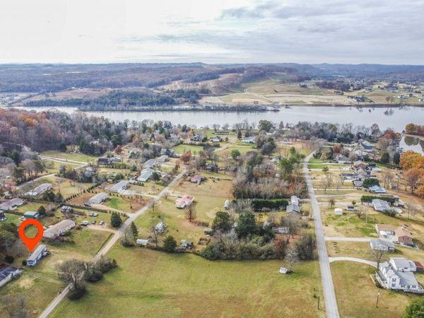 131 Valleyview Drive, Loudon, TN 37774