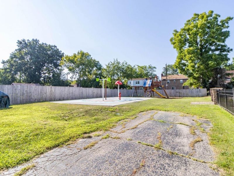 1519 Section Road, Cincinnati, OH 45237 Photo 3