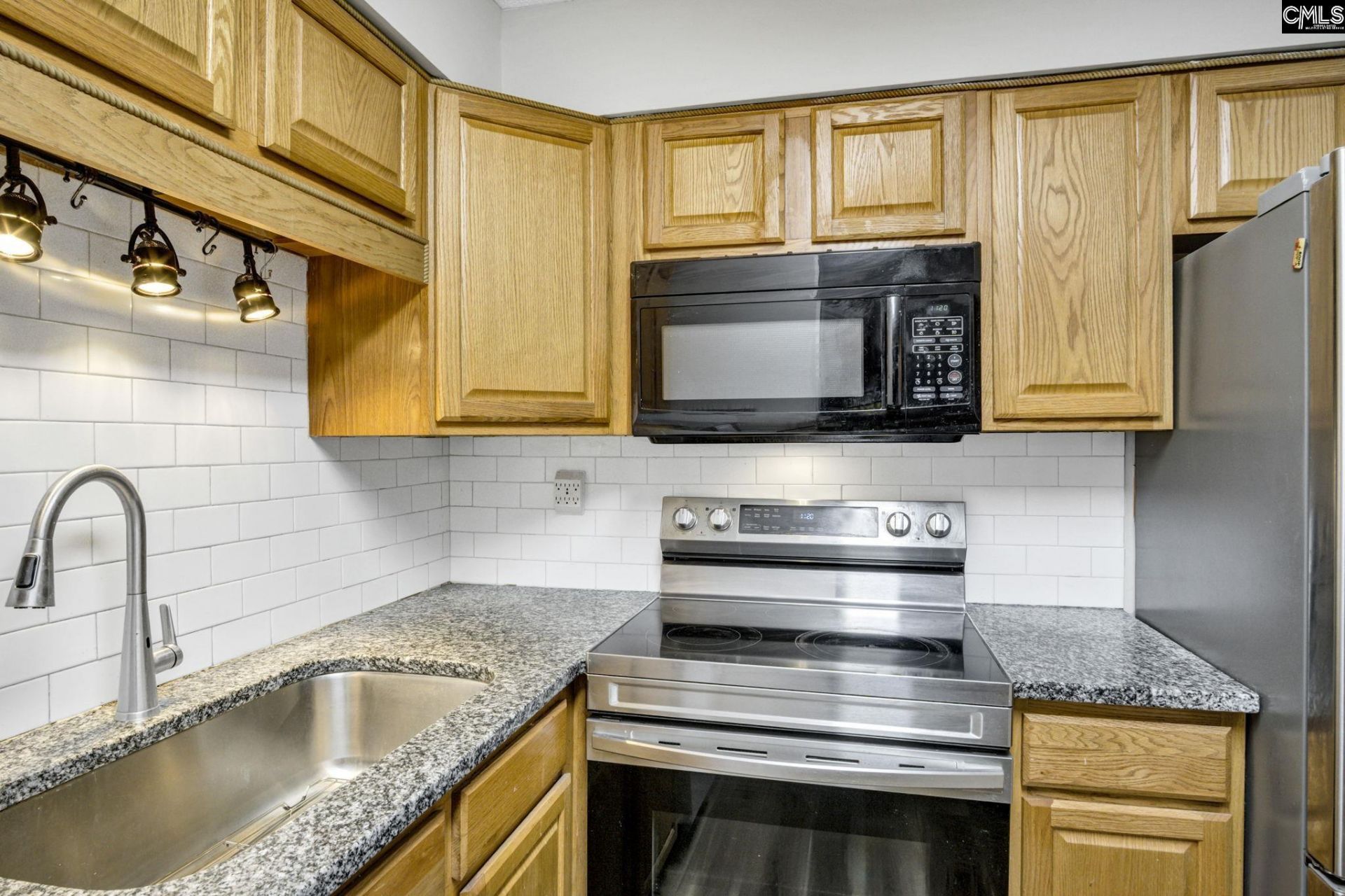 1825 Saint Julian Place Photo 10