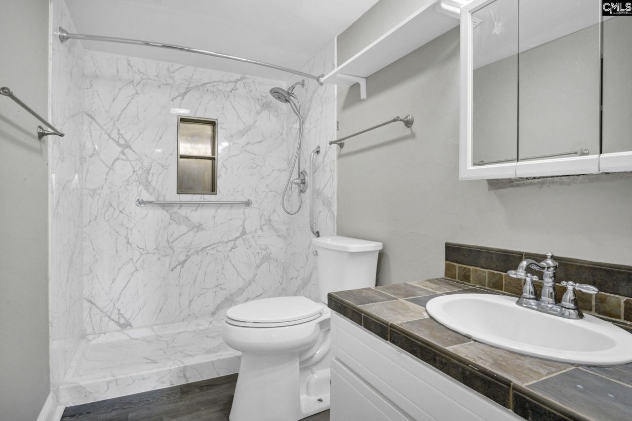 1825 Saint Julian Place Photo 24