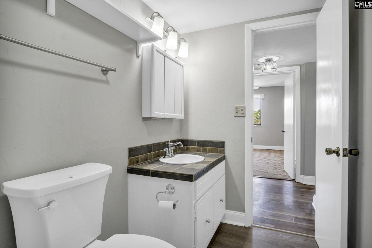 1825 Saint Julian Place Photo 25