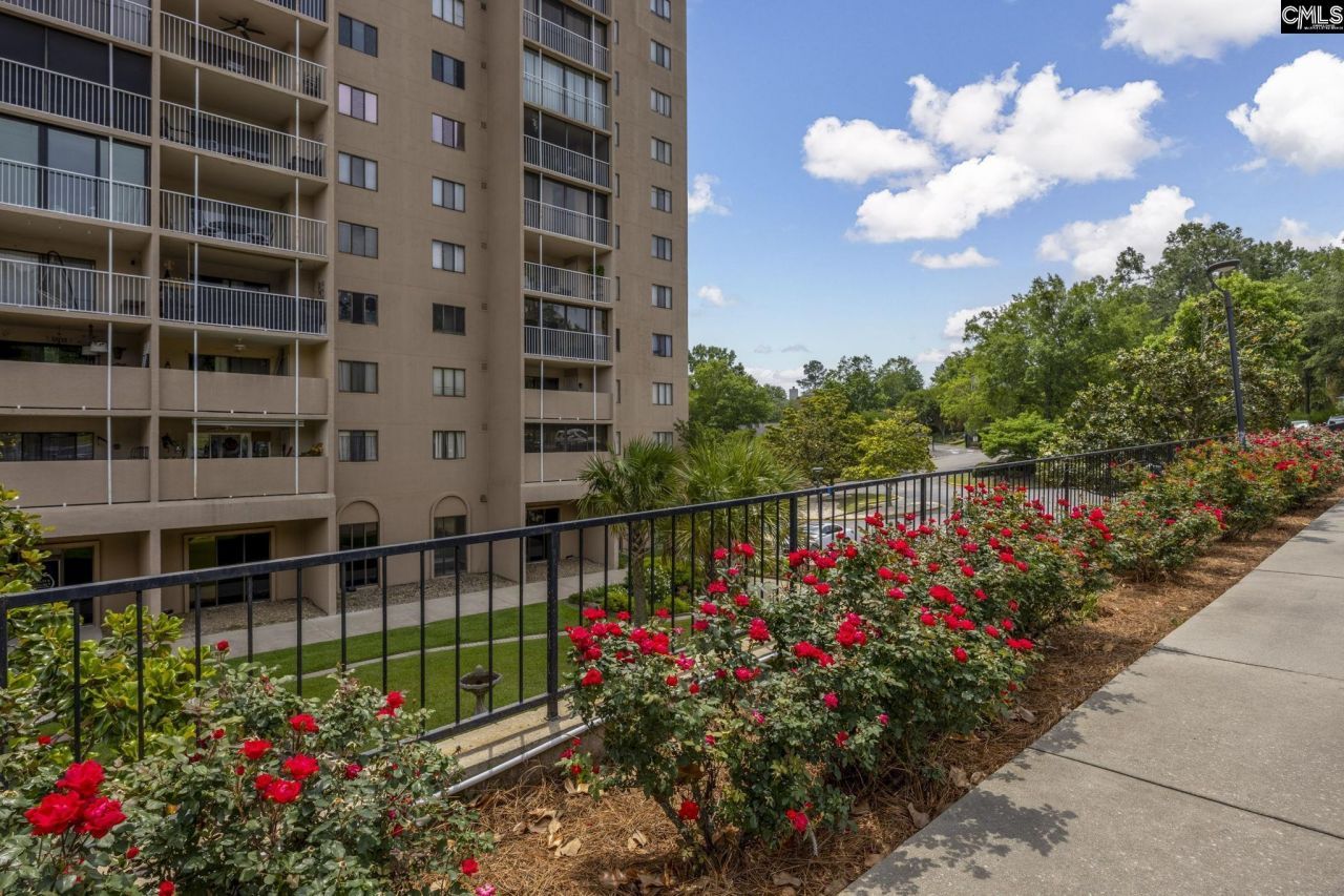 1825 Saint Julian Place Photo 32