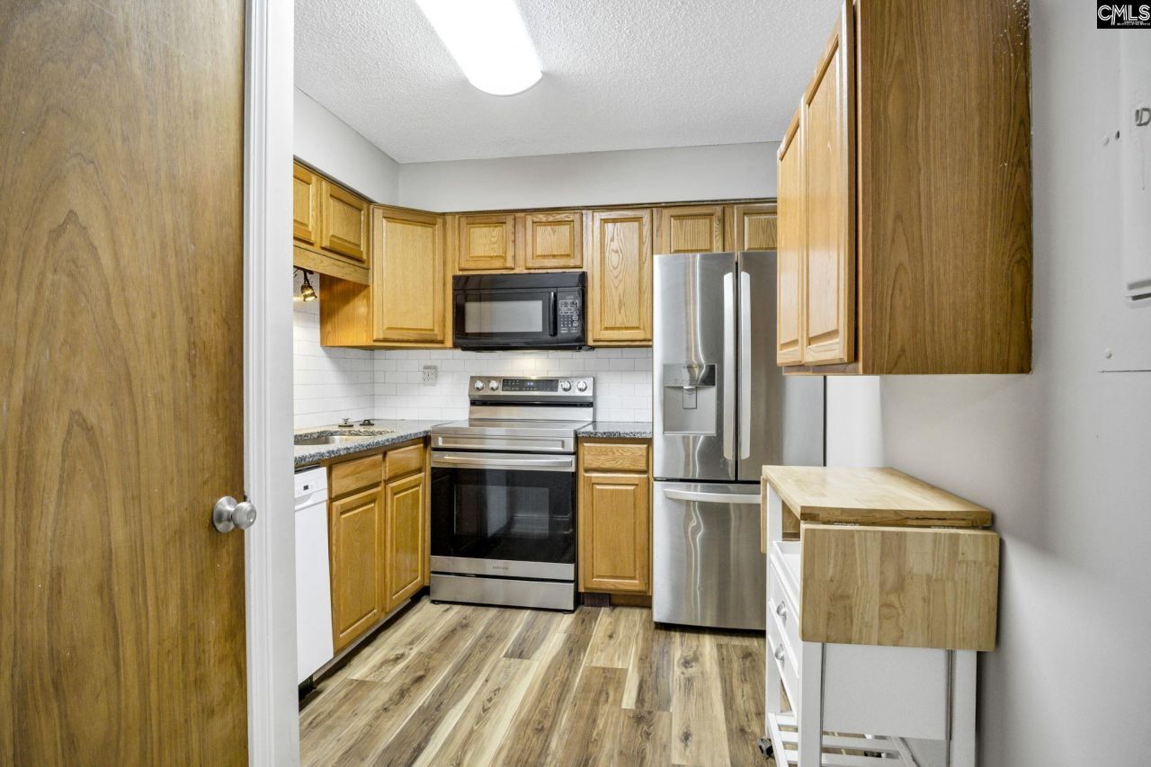 1825 Saint Julian Place Photo 7