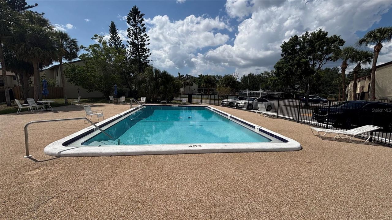 2605 Pine Lake Terrace, Unit D, Sarasota, FL 34237 Photo