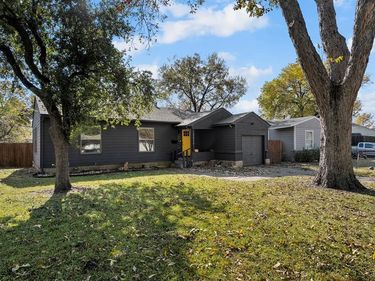 2212 Tealford Drive, Dallas, TX 75228