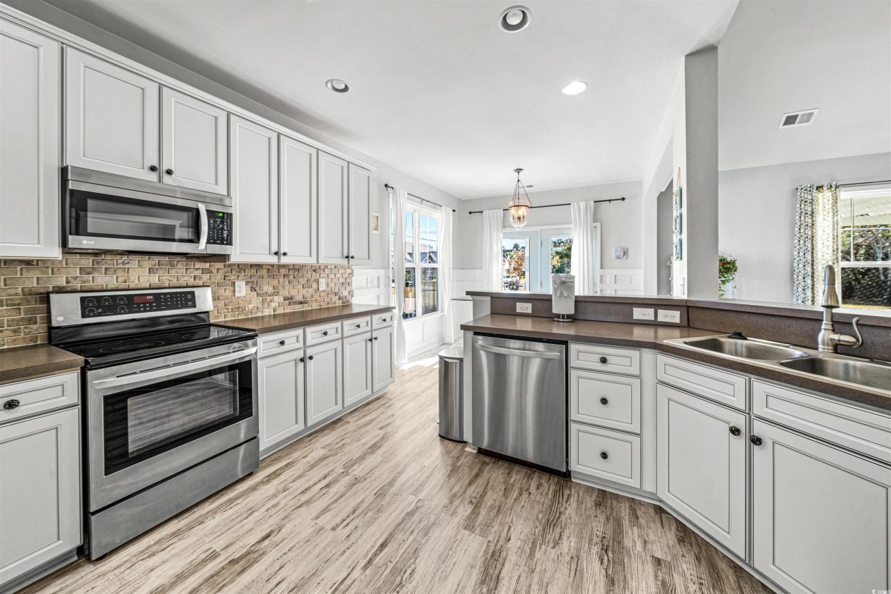 1047 Brentford Pl. Photo 13