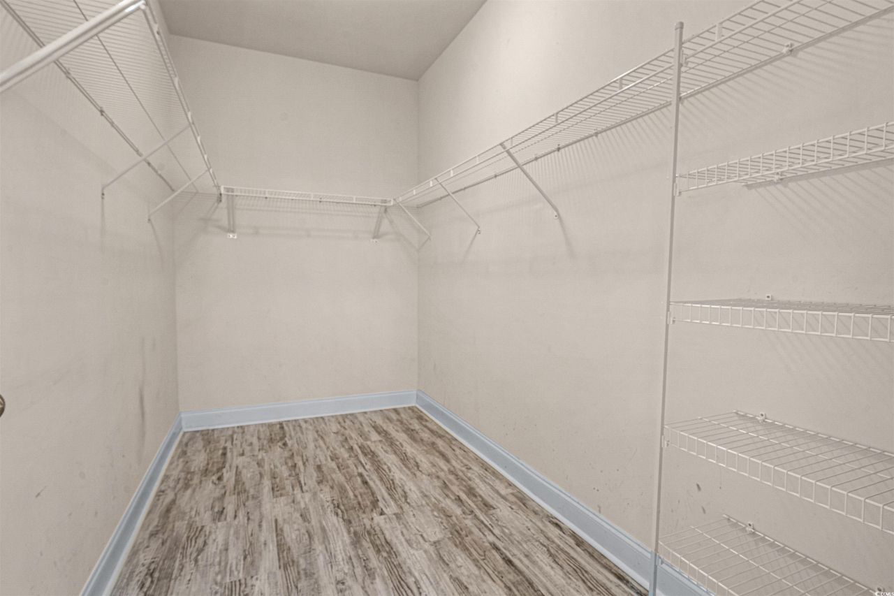 1047 Brentford Pl. Photo 17