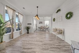 1047 Brentford Pl. photo 4