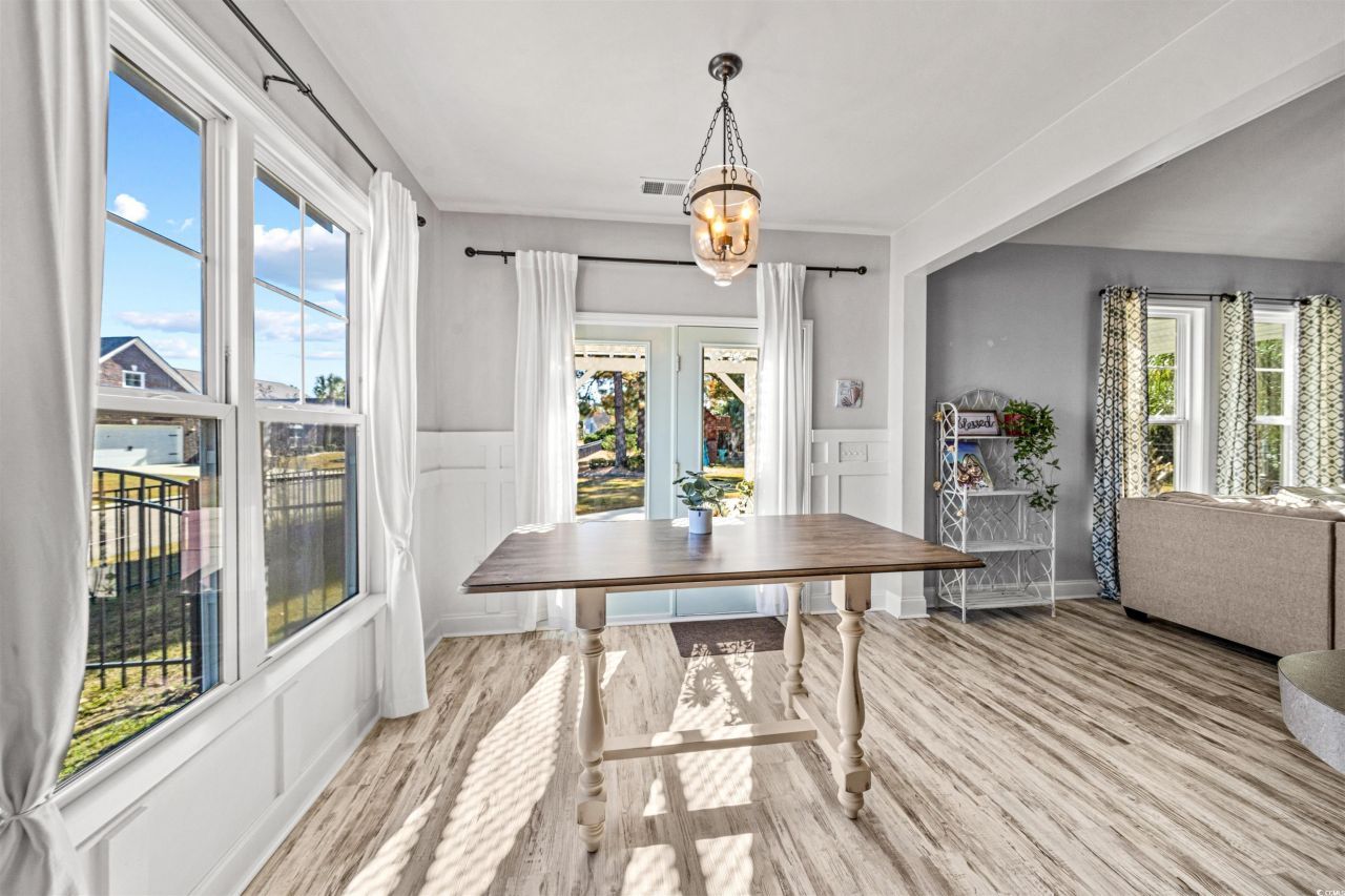 1047 Brentford Pl. Photo 9