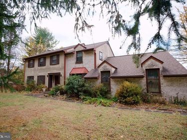 2713 CENTER STREET, BETHLEHEM, PA 18017