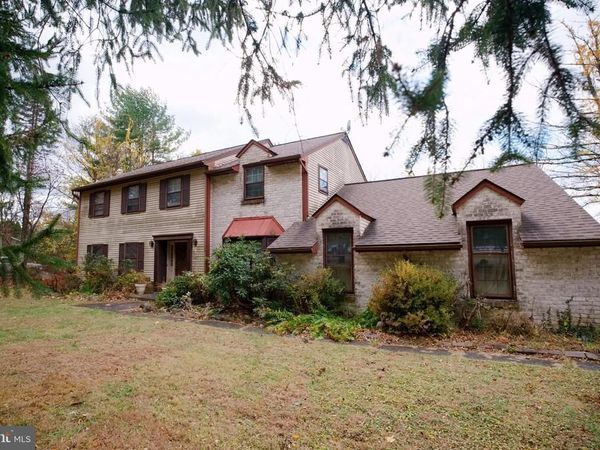 2713 CENTER STREET, BETHLEHEM, PA 18017