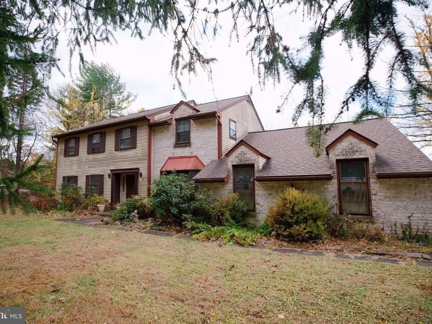 2713 Center Street, Bethlehem, PA 18017 Main Photo