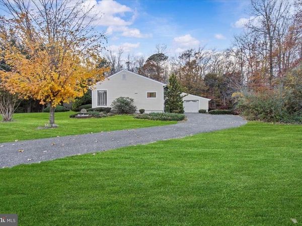 16 LENAPE LANE, MARMORA, NJ 08223