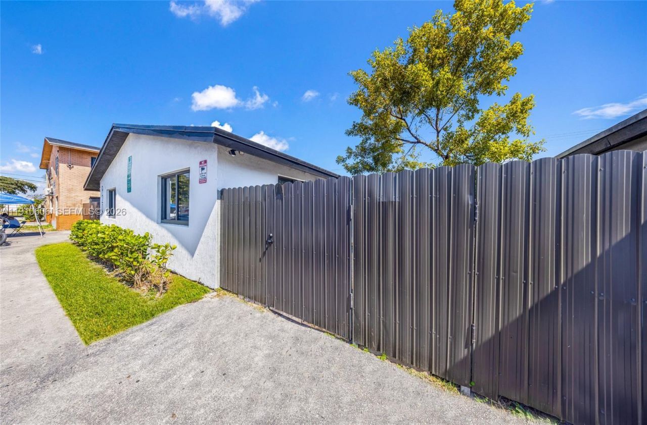 920 NW 8th Ave, Unit 1, Pompano Beach, FL 33060 Photo