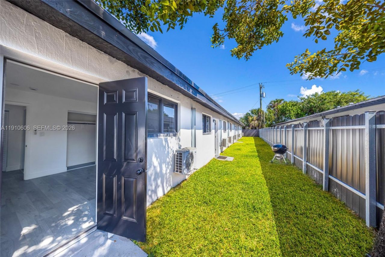 920 NW 8th Ave, Unit 1, Pompano Beach, FL 33060 Photo