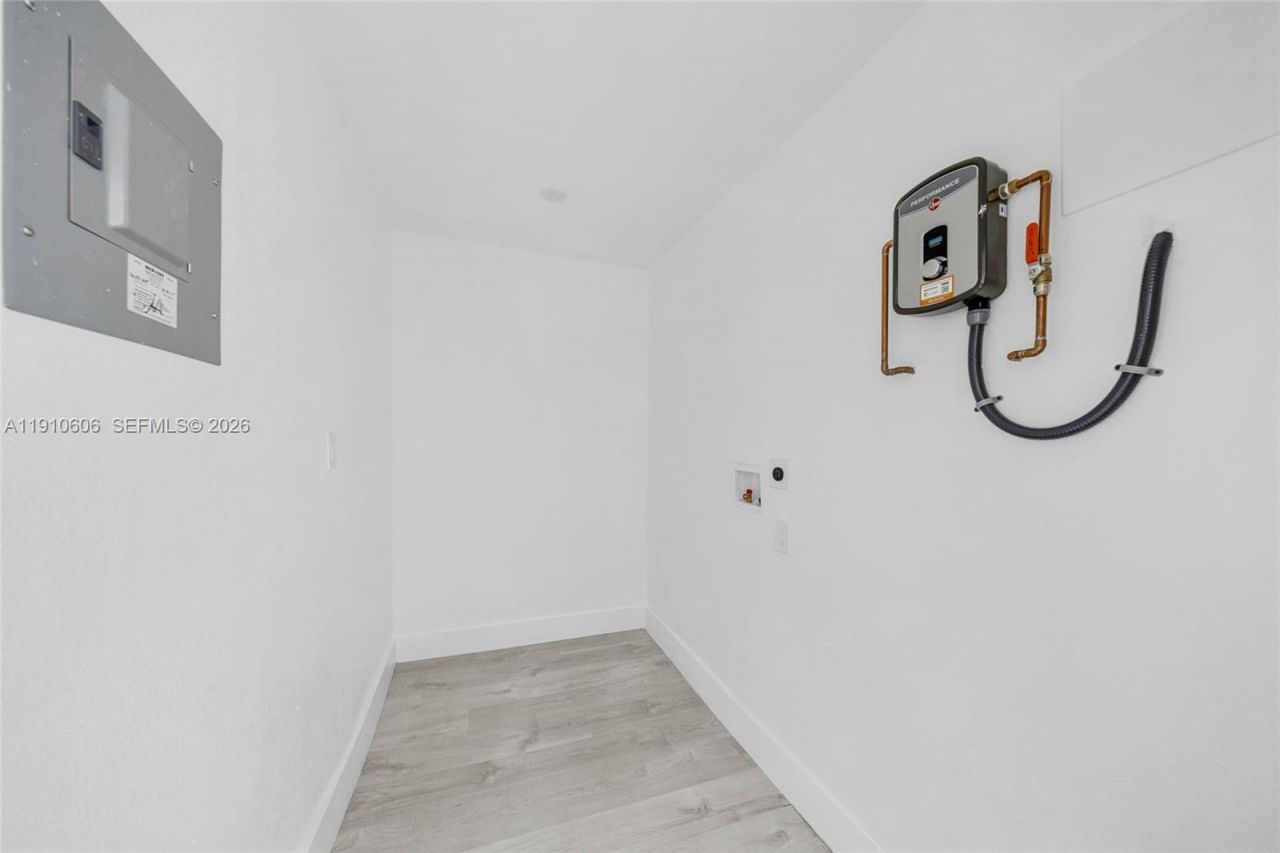 920 NW 8th Ave, Unit 1, Pompano Beach, FL 33060 Photo