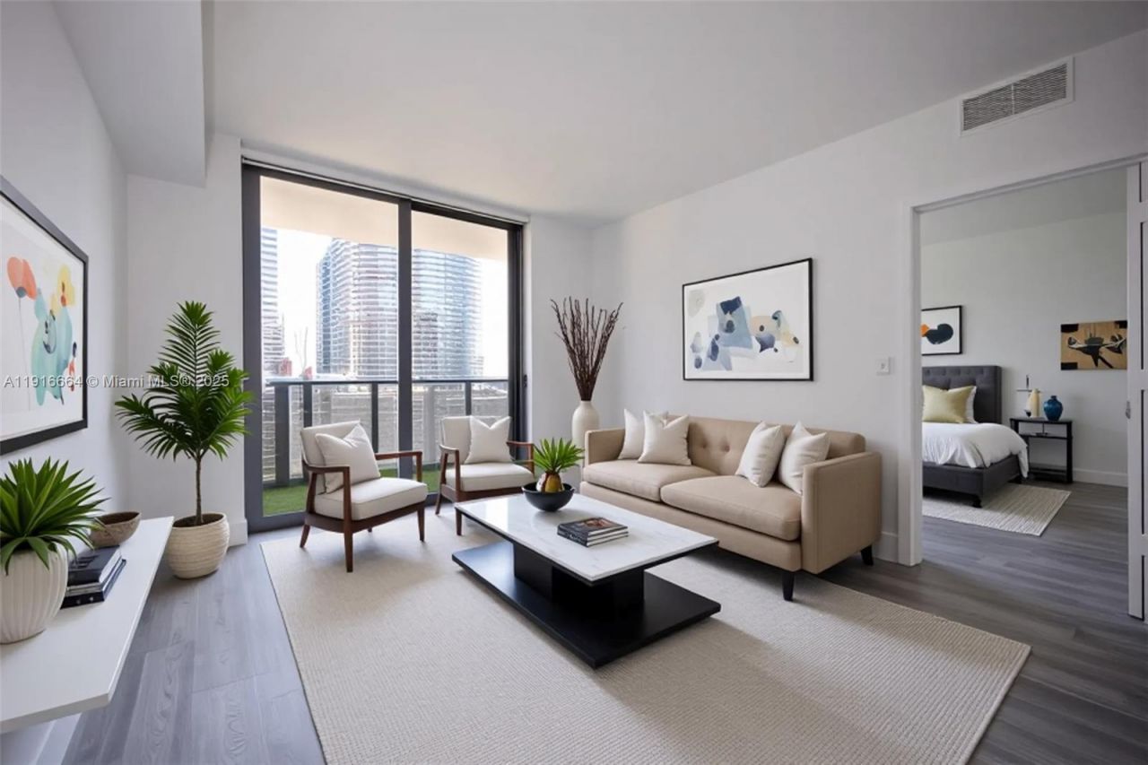 45 SW 9th St, Unit 1504, Miami, FL 33130 Photo