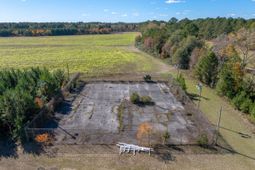 218 Clubhouse Circle photo 4