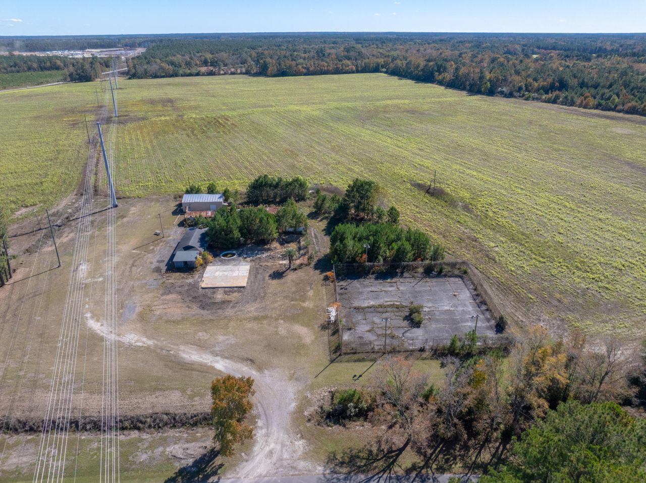 218 Clubhouse Circle Photo 9