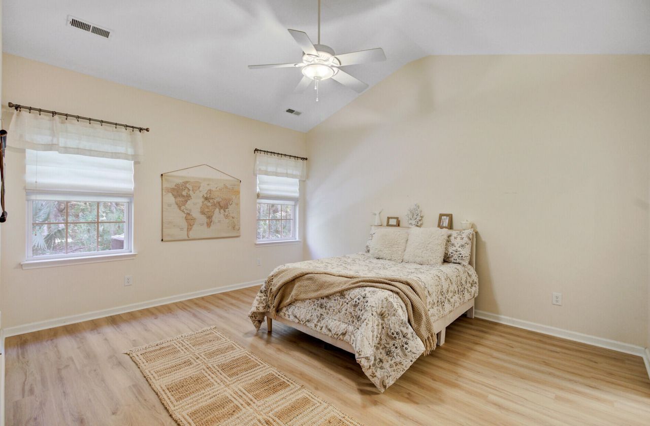 191 Larissa Drive Photo 18